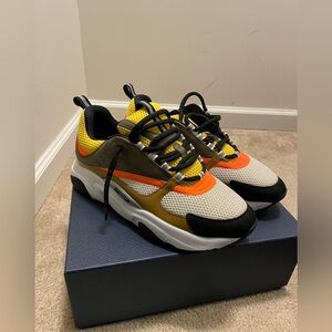 Dior BB22 slightly worn. Size 46 men 13. Runs small. Fits more like a Men’s 12